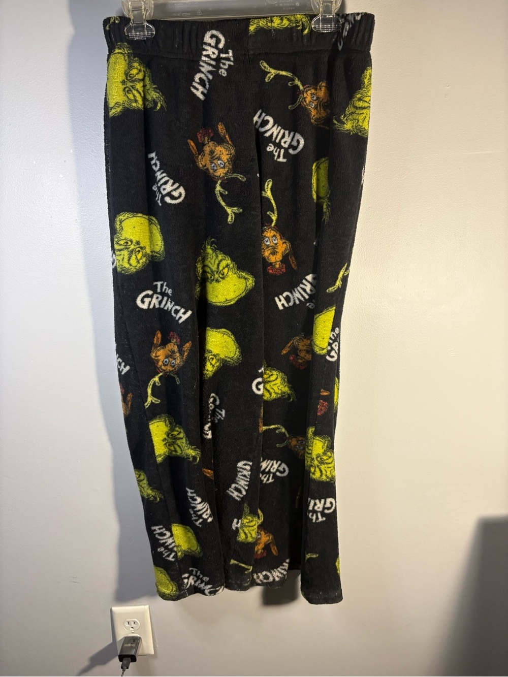 The Grinch Black & Yellow Fleece Pajama Pants - Licensed Women's Sleepwear